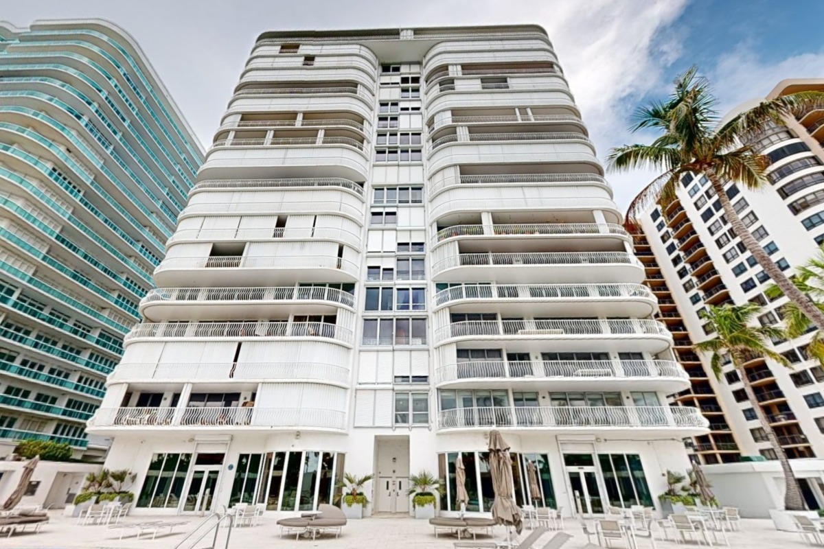 Bal Harbour 101 Main Tower